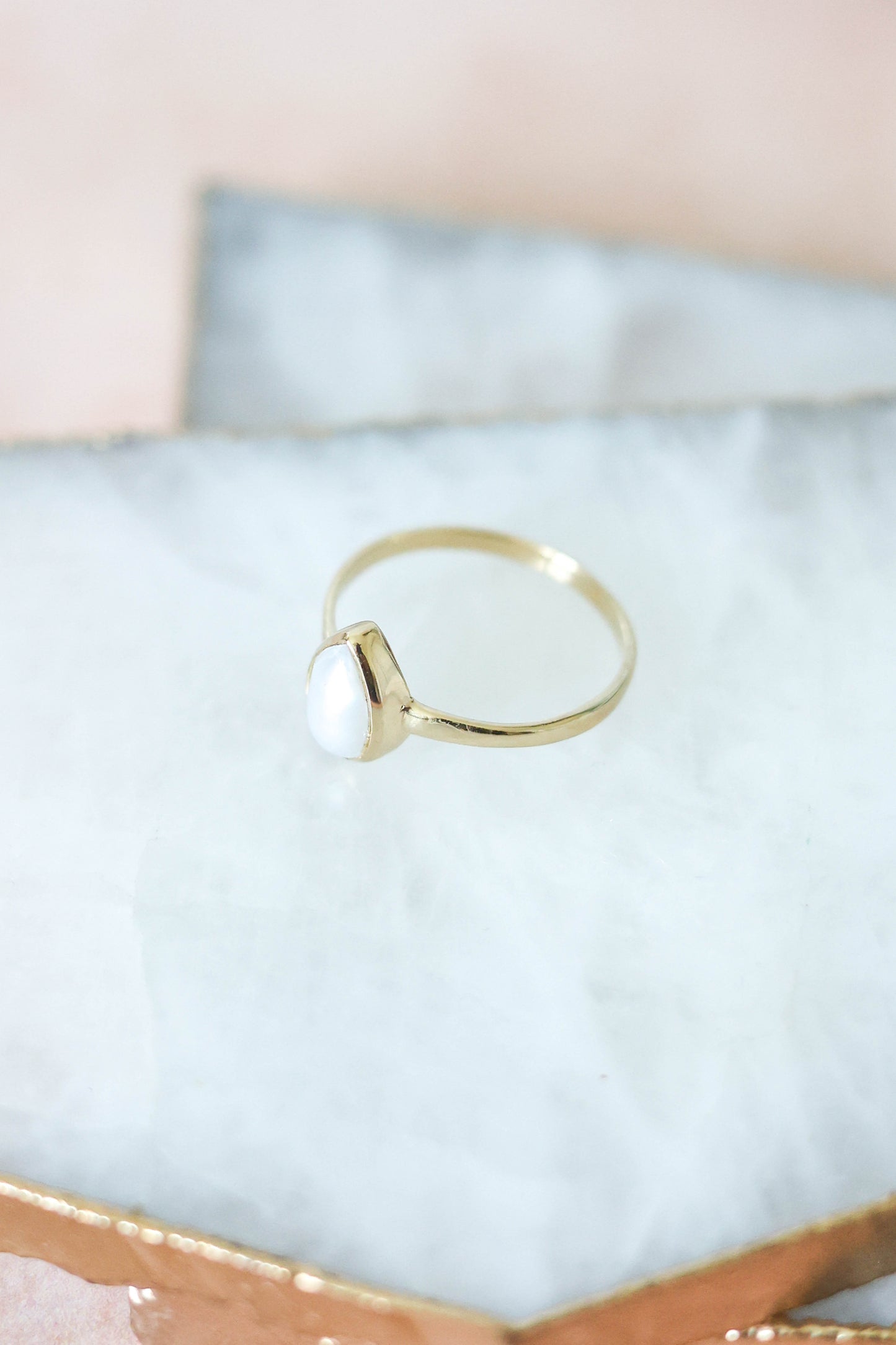 Mesa Ring Pearl - Gold