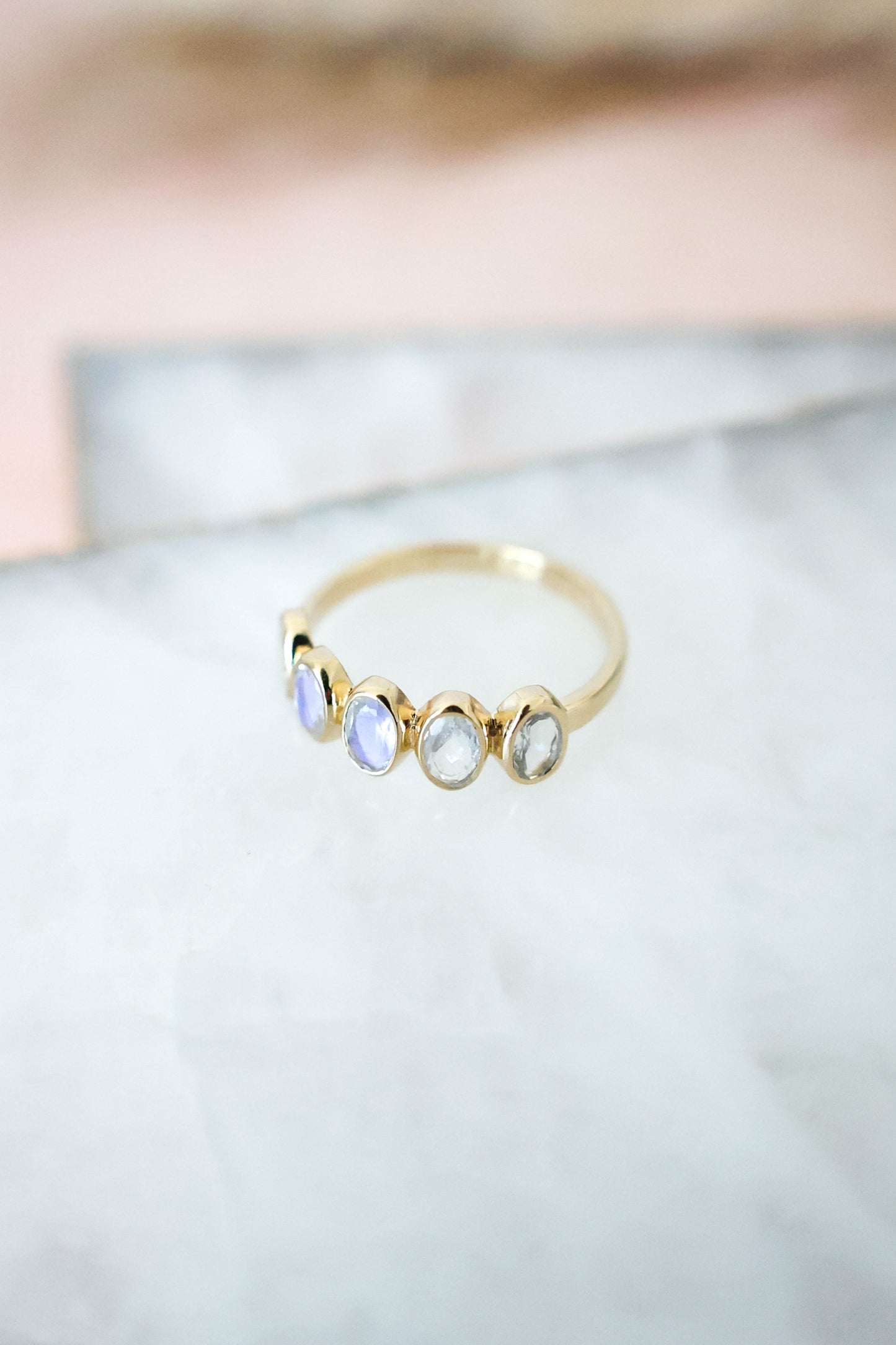 Nova Ring Moonstone - Gold