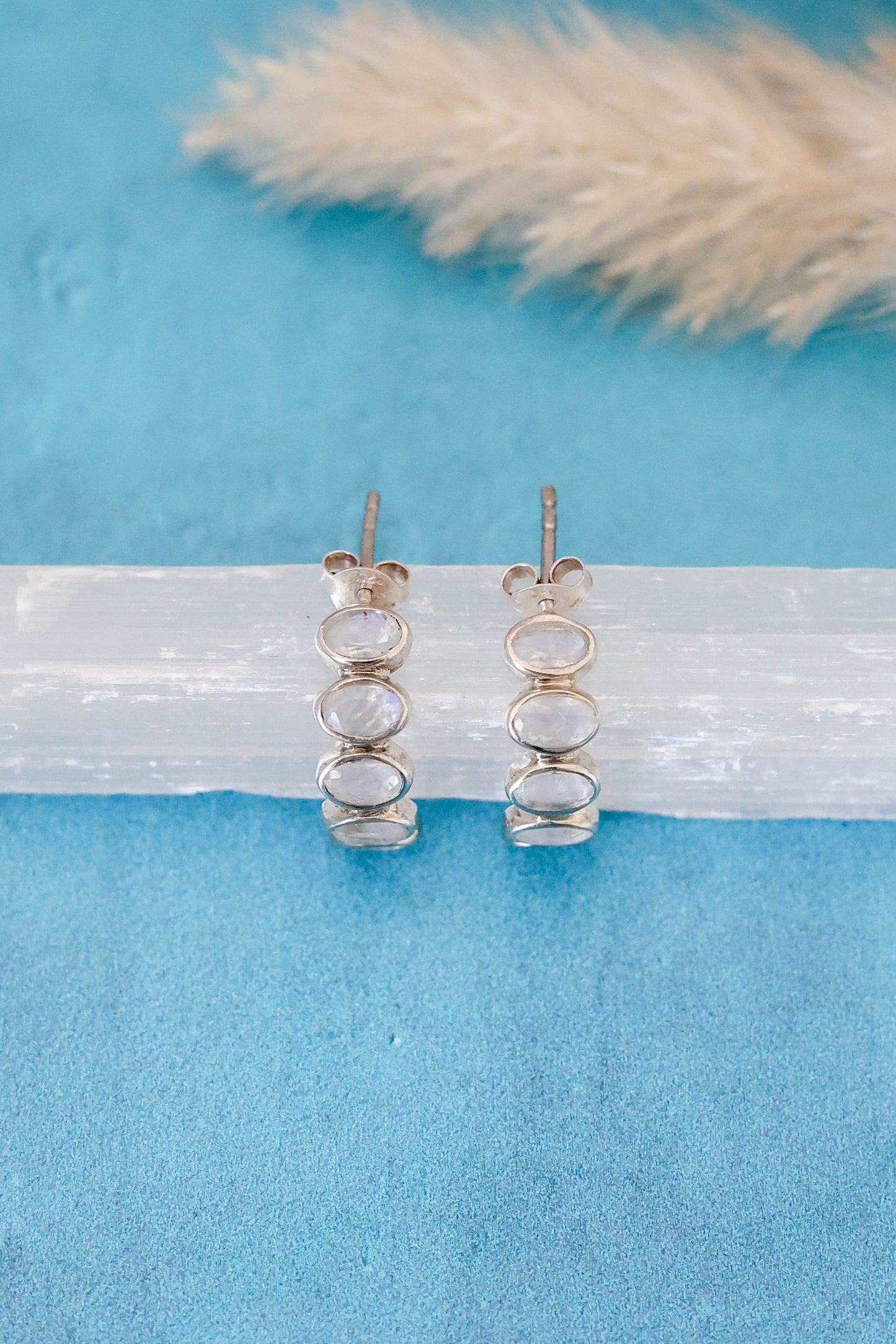 Nova Earrings Moonstone - Silver