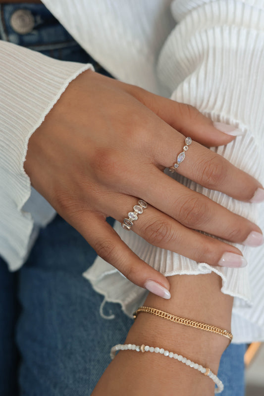 Nova Ring Moonstone - Silver