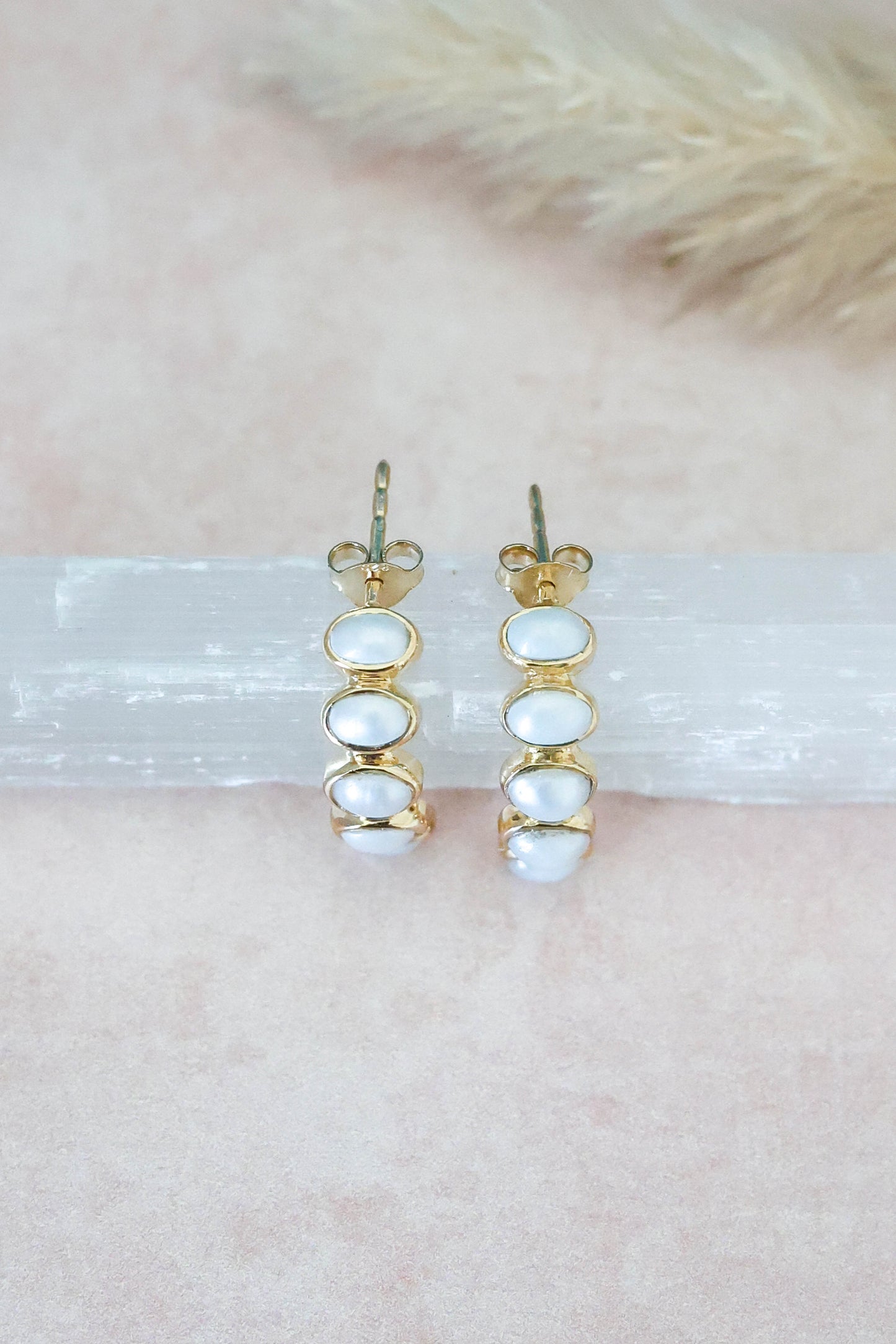 Nova Earrings Pearl - Gold