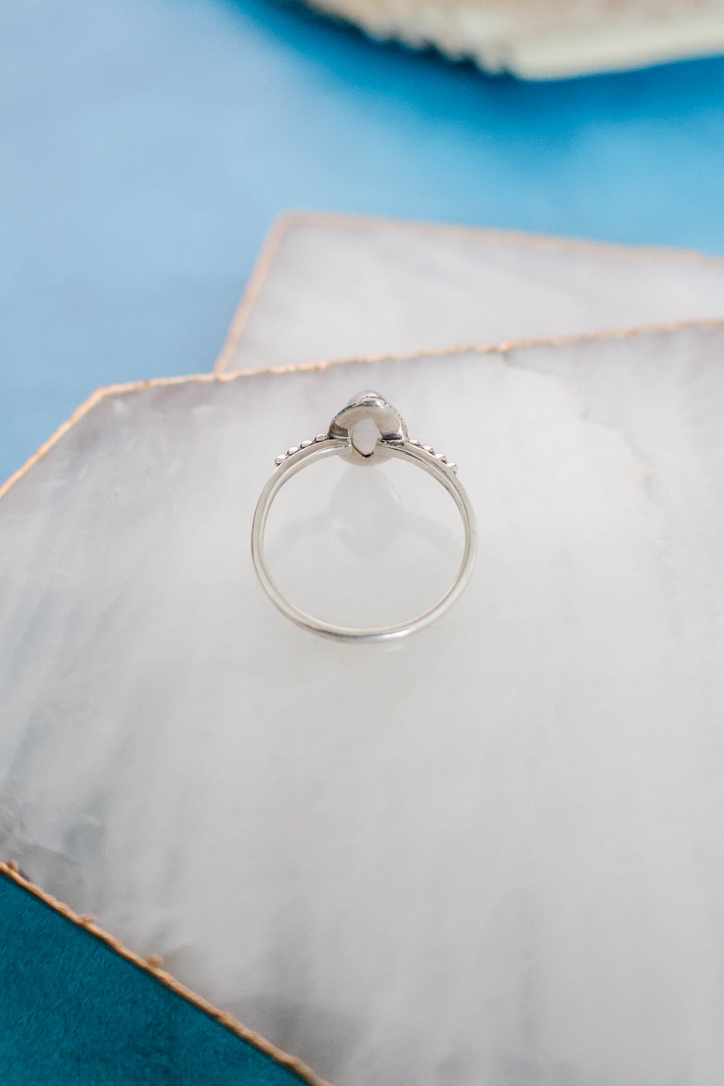 Sanora Ring Rainbow Moonstone - Silver