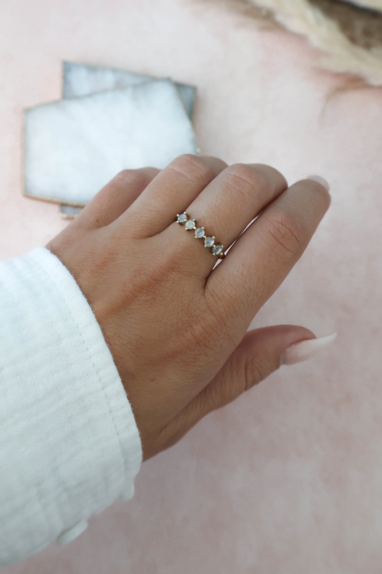 Sienna Ring Rainbow Moonstone - Gold