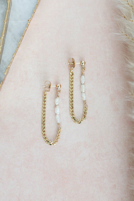 Victoria Pearl Earrings