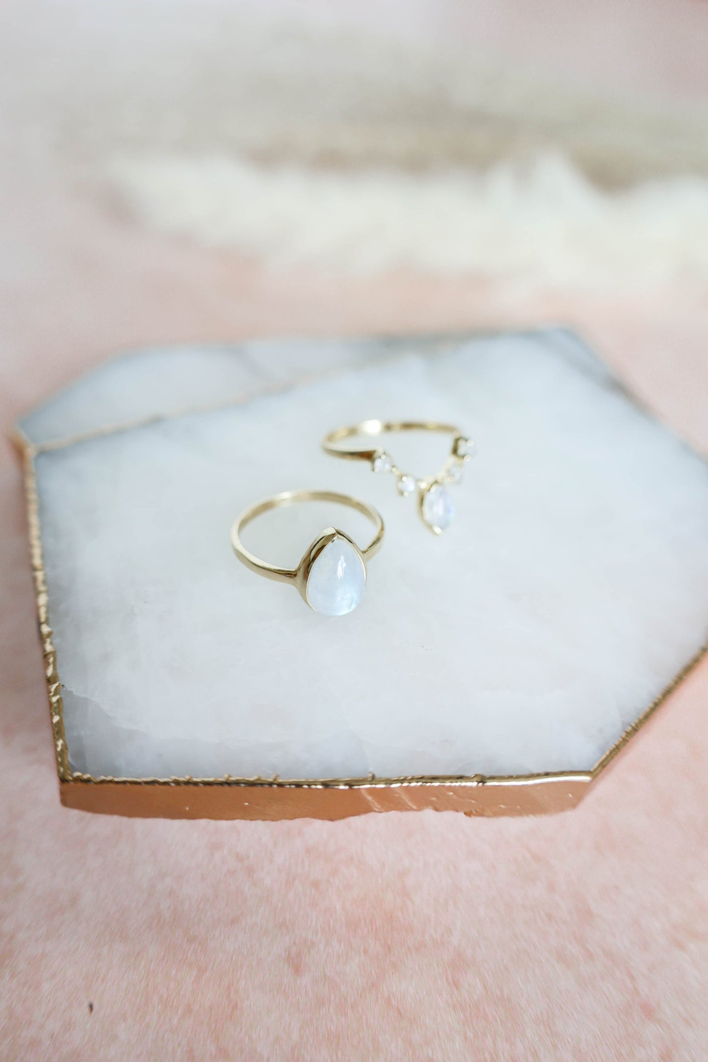 Golden Set Moonstone - Gold