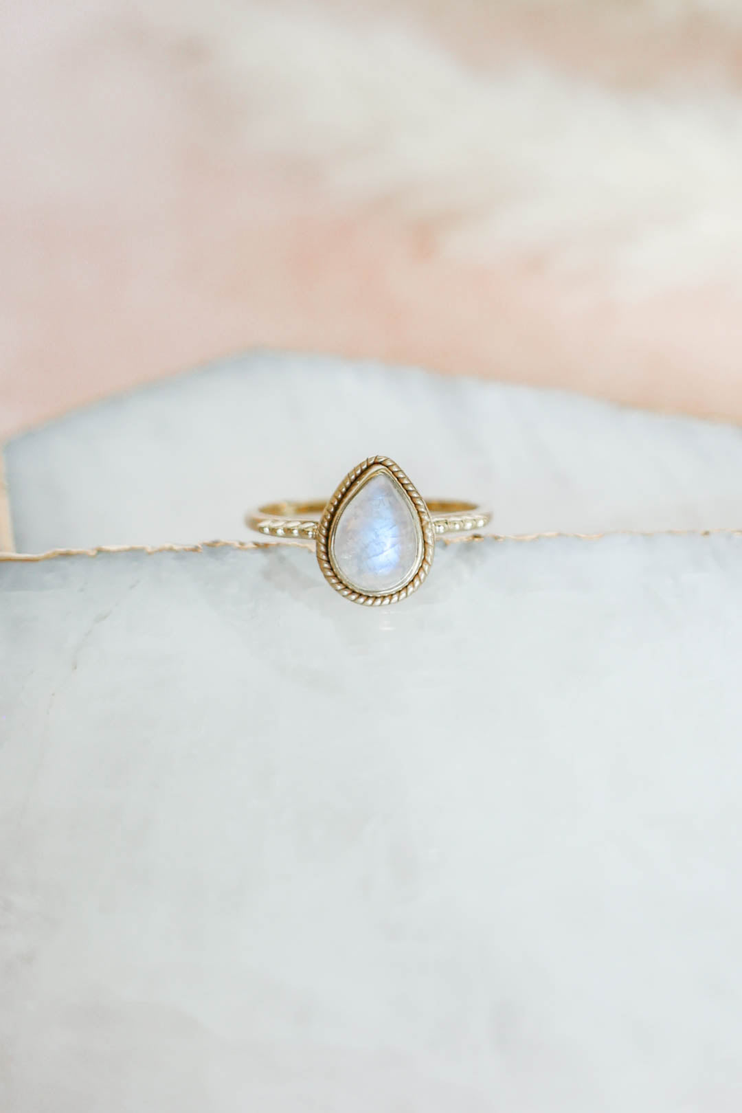 Madalena Ring Moonstone - Gold
