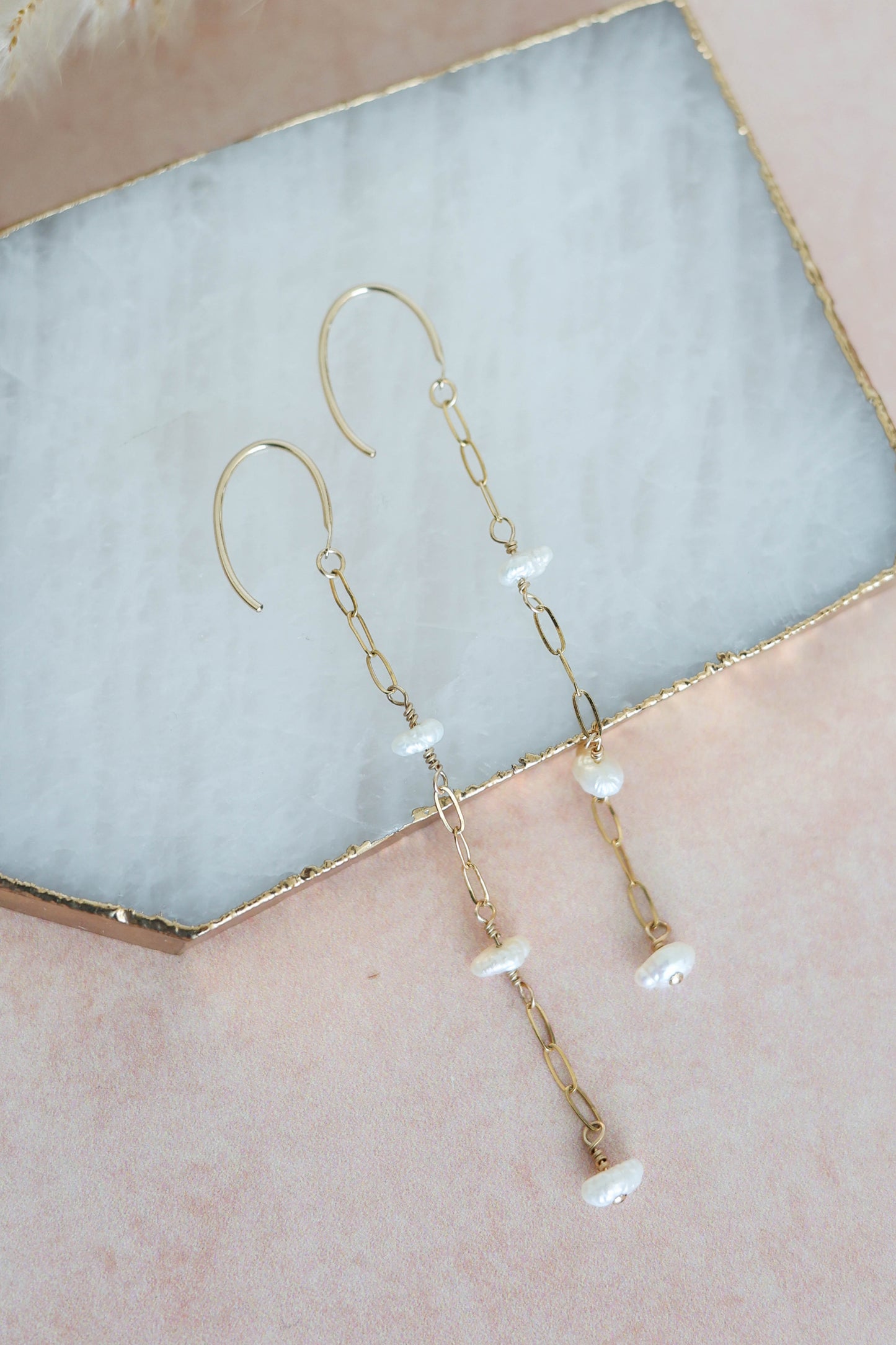 Ann Pearl Earrings