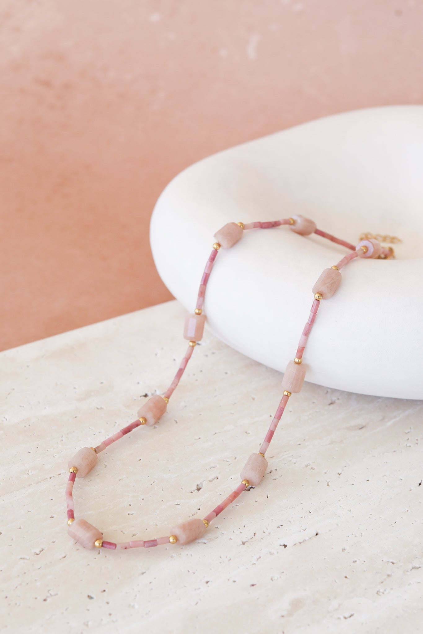 Lina Necklace - Pink