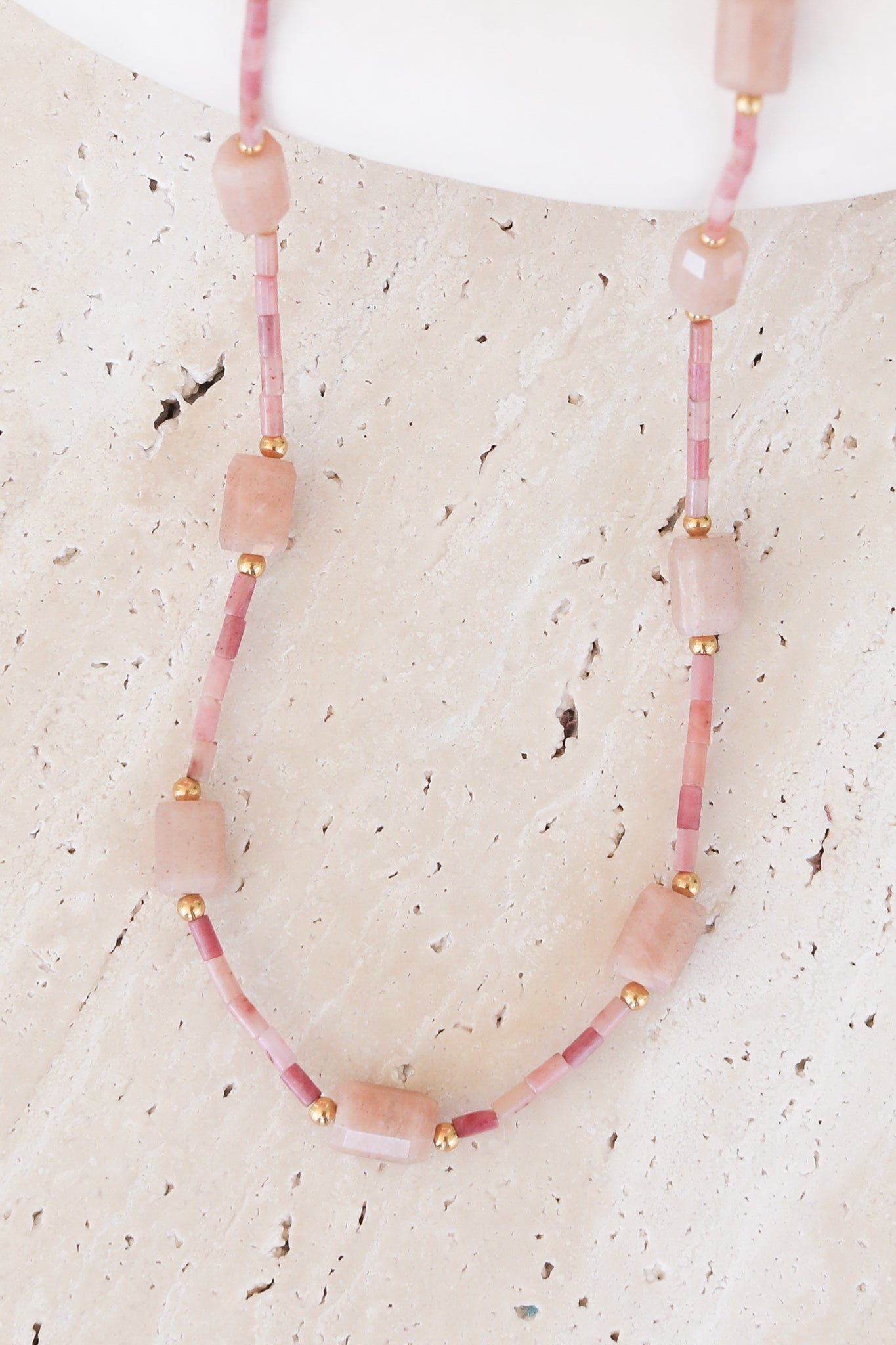 Lina Necklace - Pink