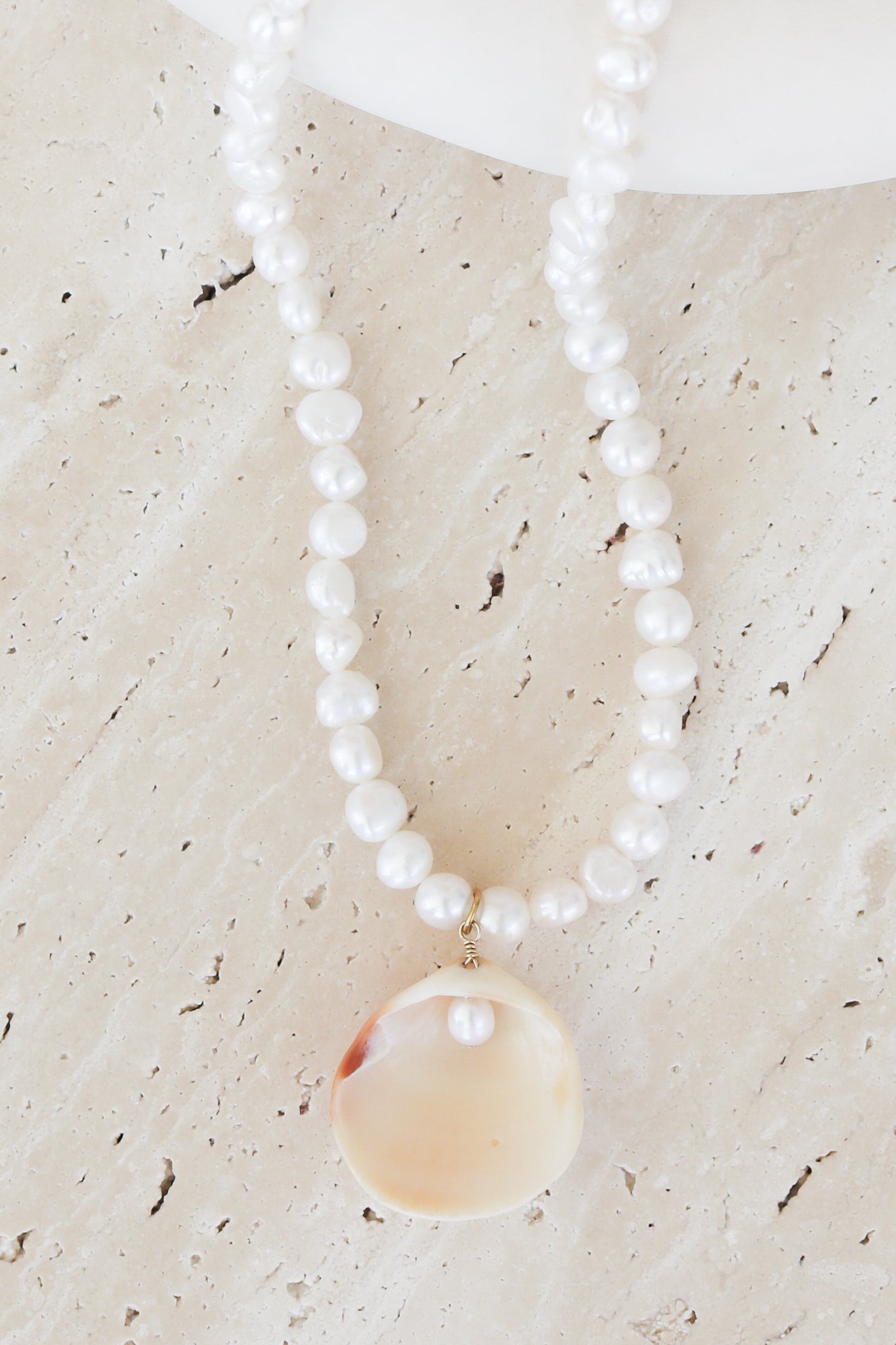 Birdie Necklace - Pearl