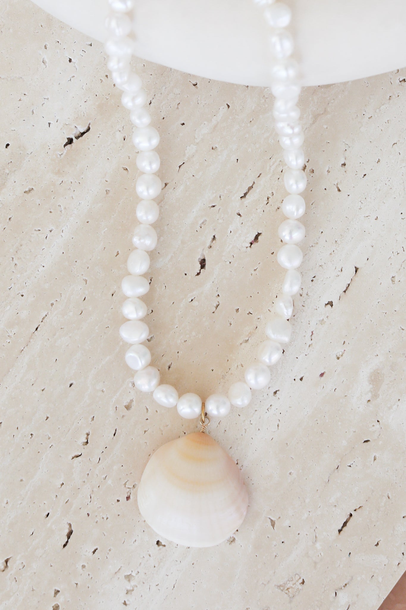 Birdie Necklace - Pearl