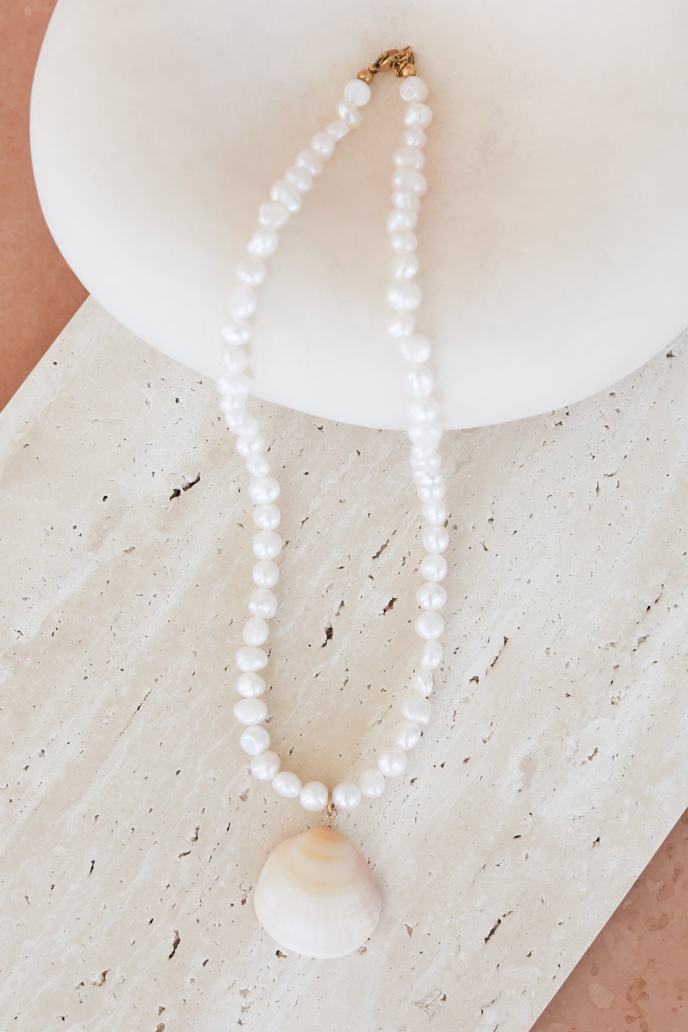 Birdie Necklace - Pearl