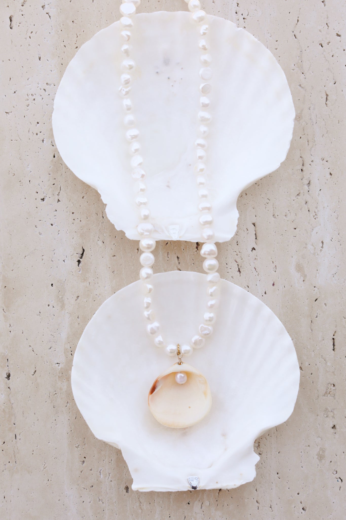 Birdie Necklace - Pearl