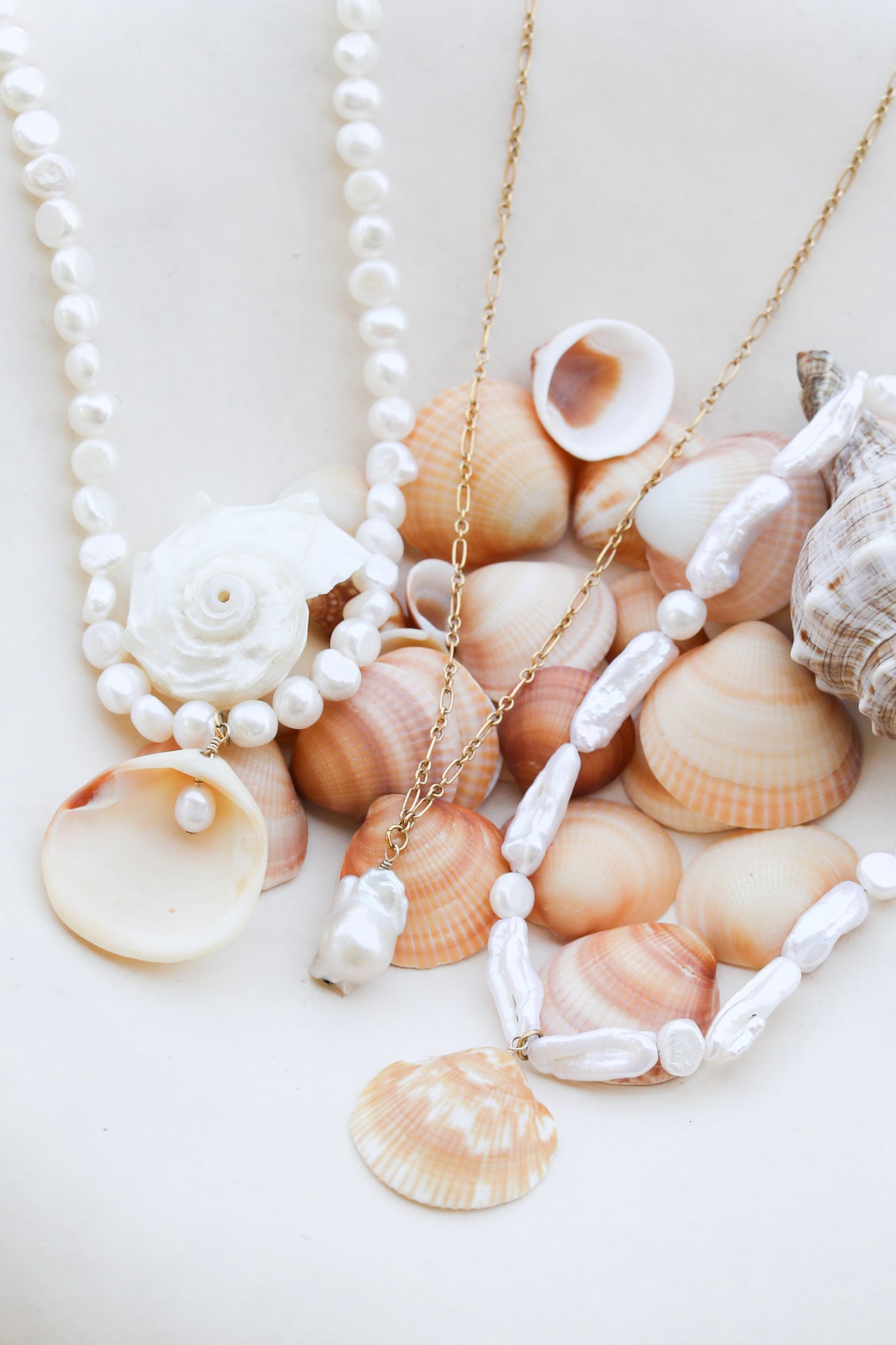 Birdie Necklace - Pearl