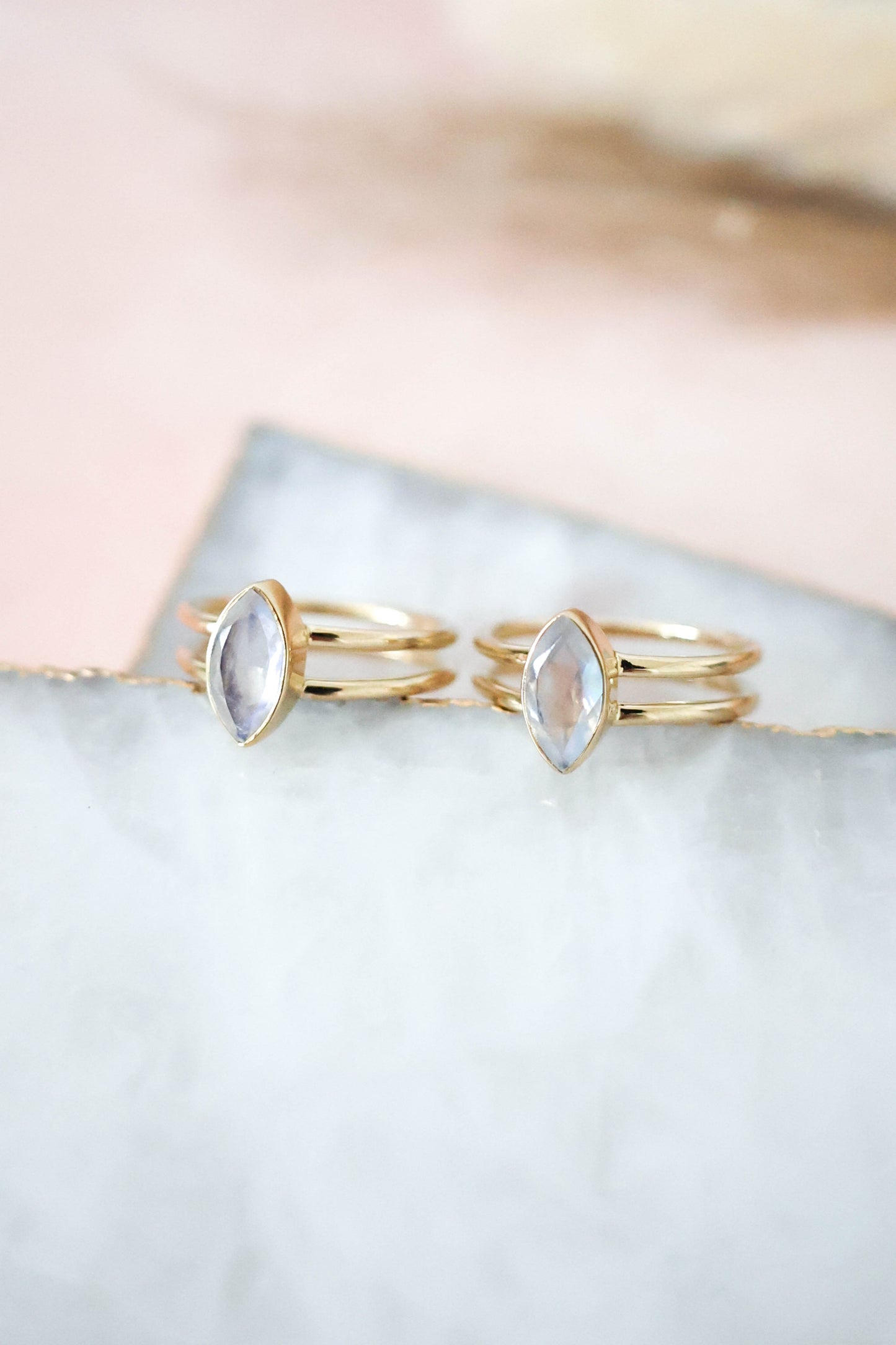 Lucy Ring Moonstone - Gold