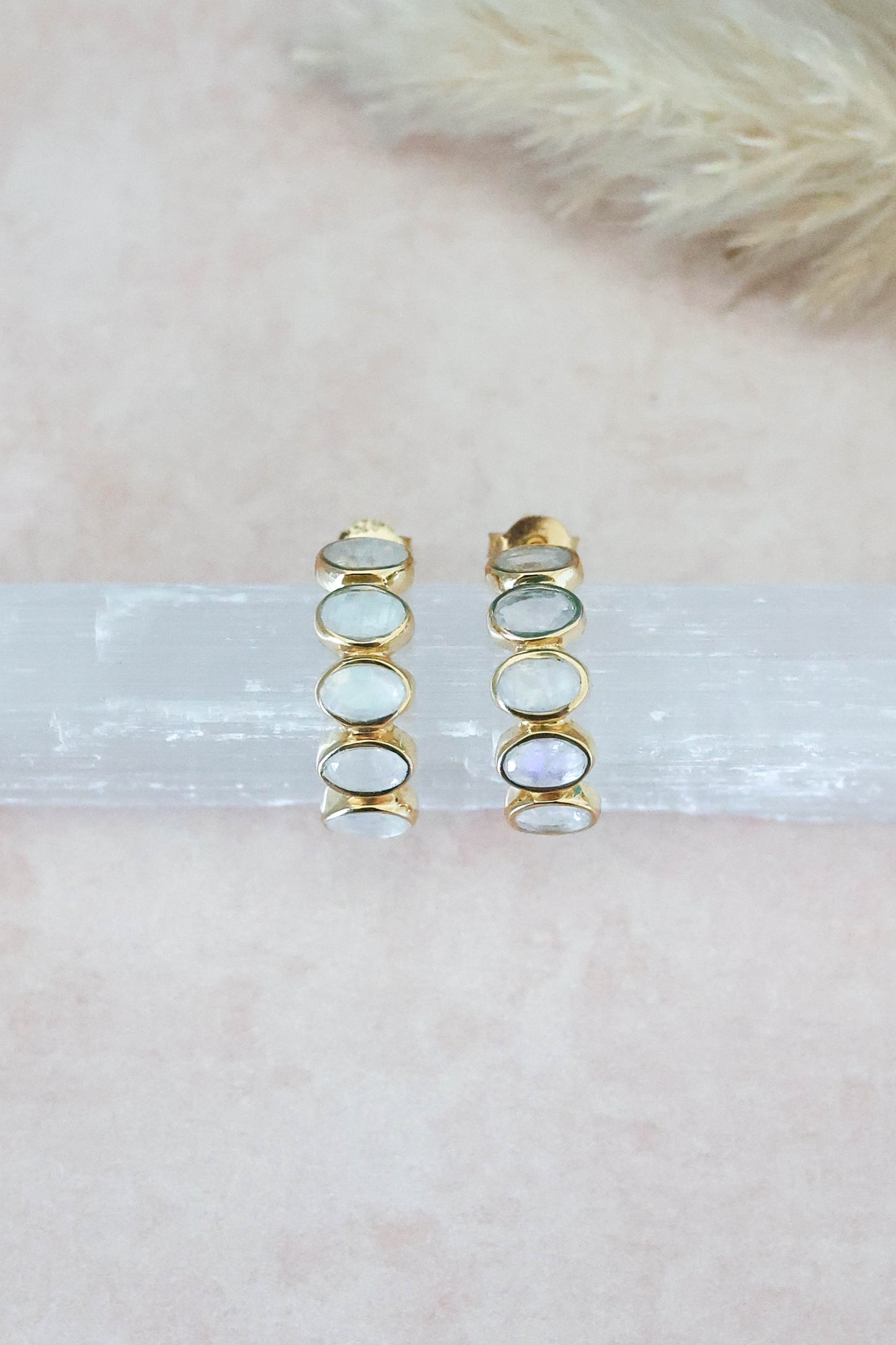 Nova Earrings Moonstone - Gold