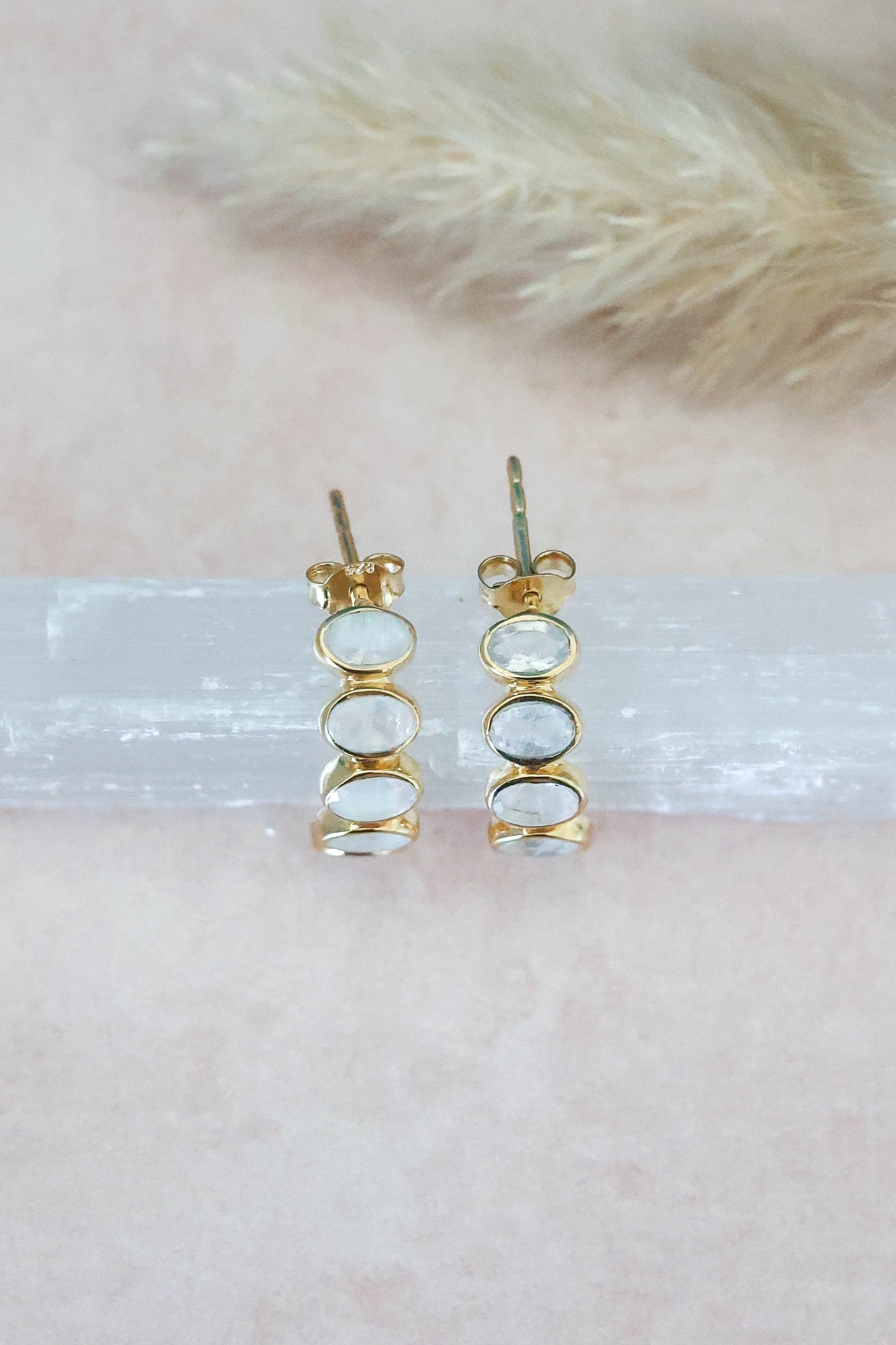 Nova Earrings Moonstone - Gold