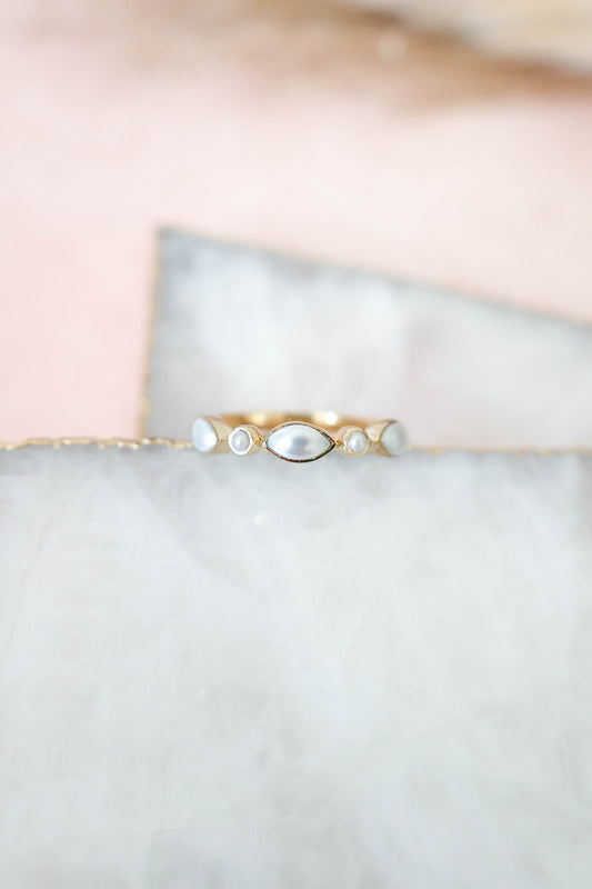 Olivia Ring Pearl - Gold