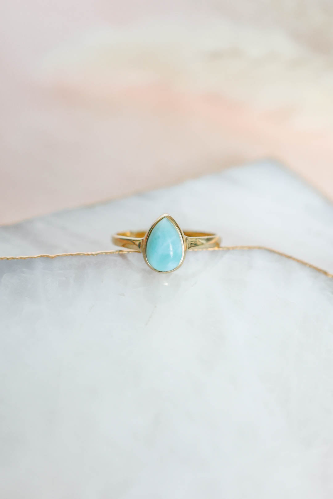 Mesa Ring Larimar - Gold