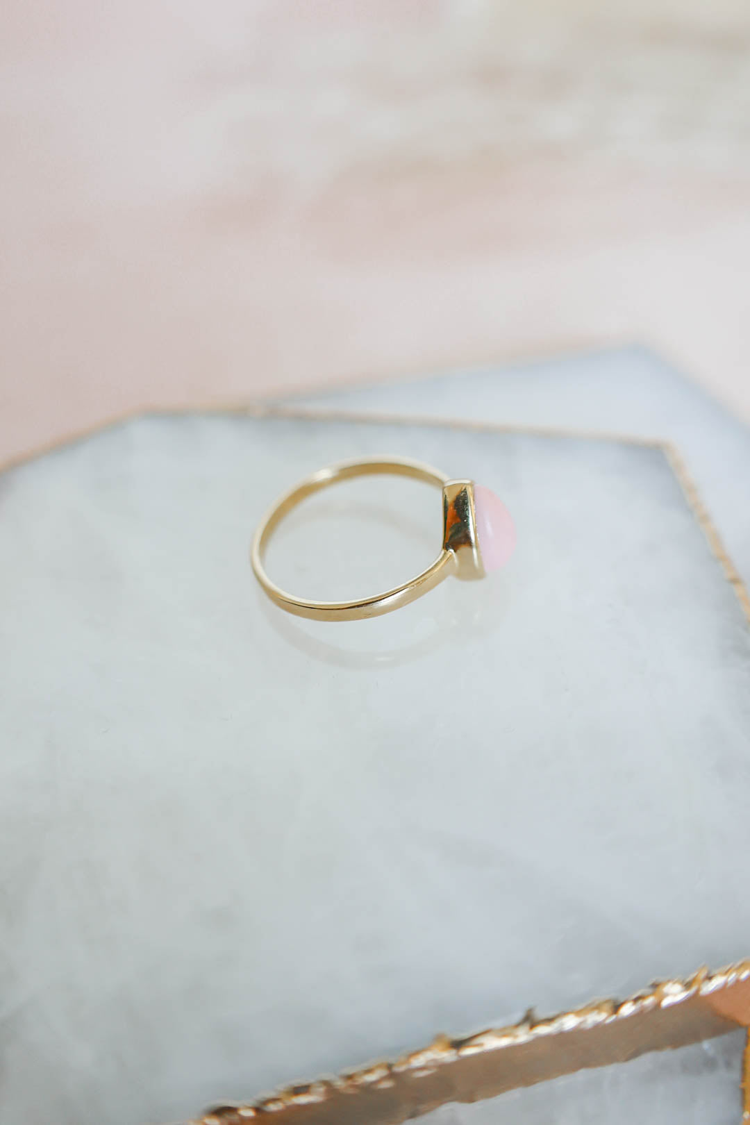 Mesa Ring Pink Opal - Gold