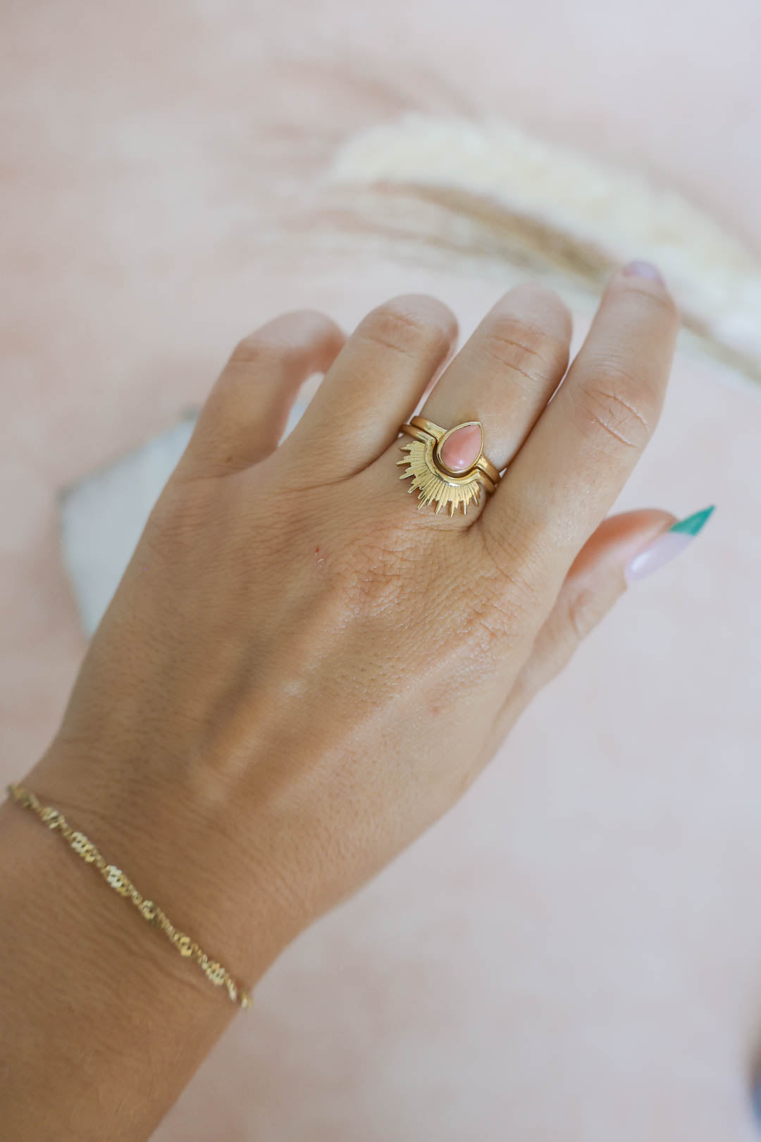 Mesa Ring Pink Opal - Gold