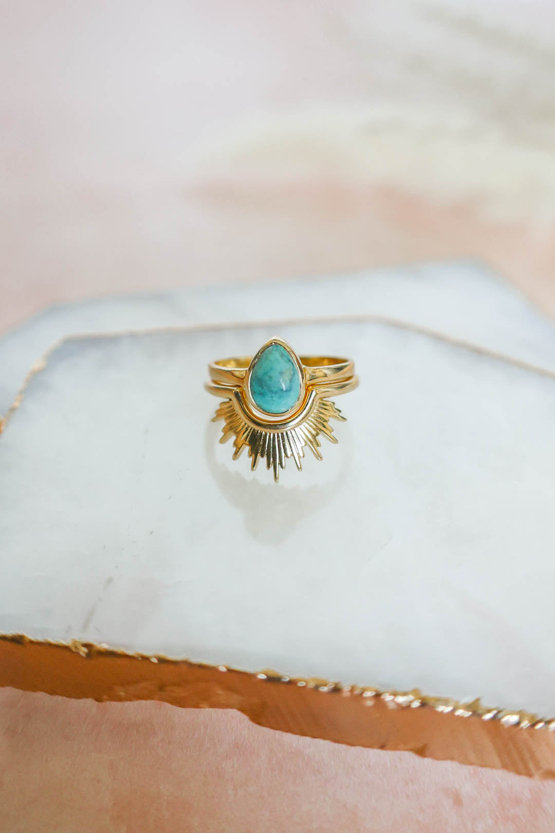 Mesa Ring Turquoise - Gold